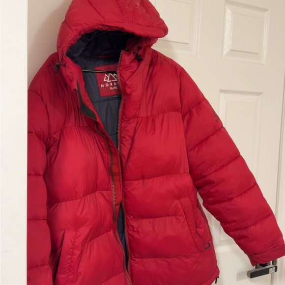 Nordic Ware Red Puffer Jacket - Picture 4 of 7